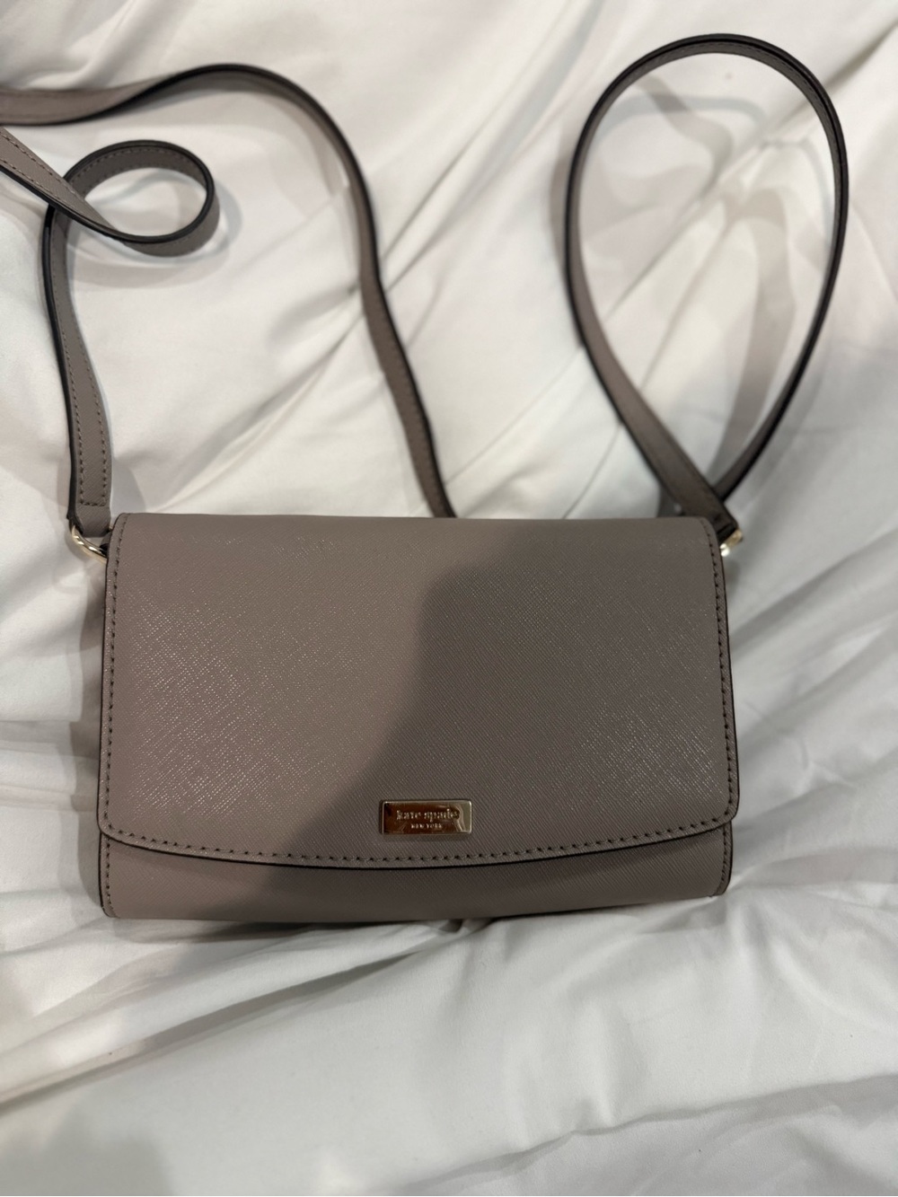 BRAND NEW Kate Spade gray-taupe Saffiano Crossbody Bag